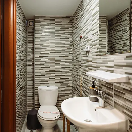 Floret Apartment